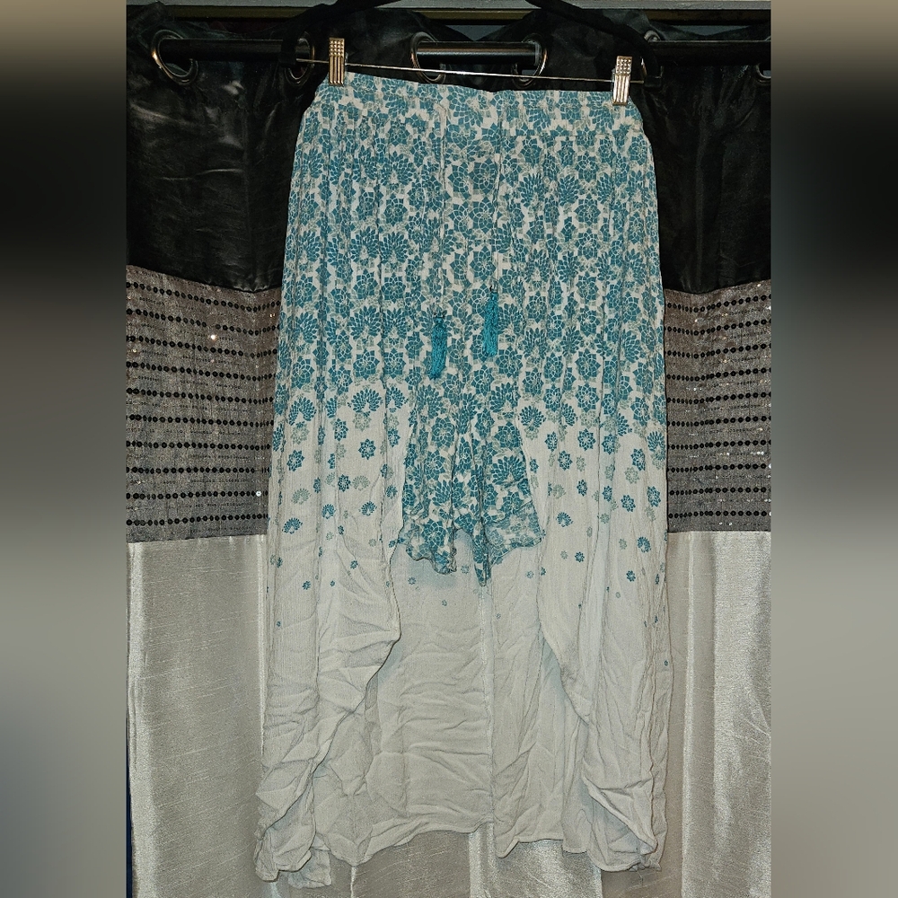 Her Universe Jasmine Peacock Overskirt Short